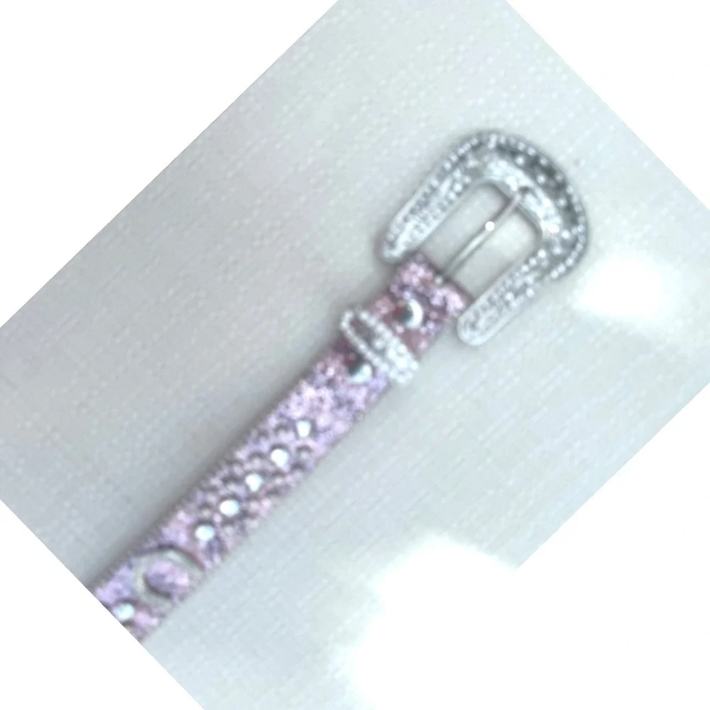 N/A dazzling statement